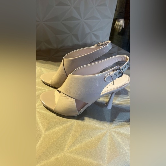 Agl Shoes - NWT AGL Elegant Cream Slingback Heels